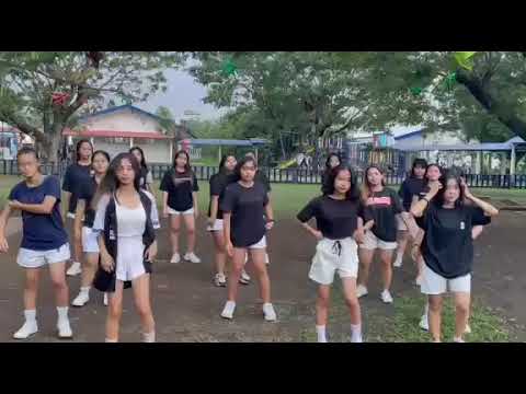 Hiphop dance with a touch of christmas (arts)