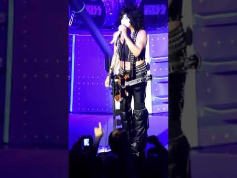 Paul Stanley Tirade Against Lip Synching, KISS show 2016