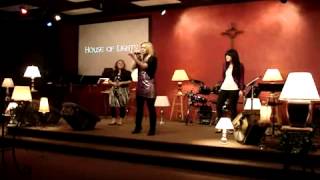 Kimber Rising sings Lead Me to the Cross