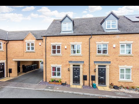 Peter Crisp Way, Rushden