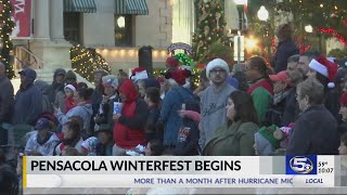 VIDEO: Thousands of people pack downtown Pensacola for tree lighting