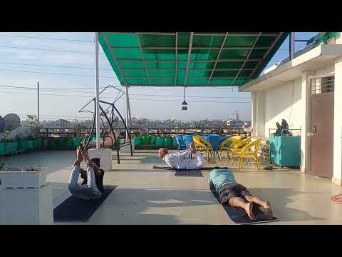 Dhanurasana