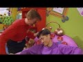 Murray Helps Wake Jeff Up In The Wiggles Movie