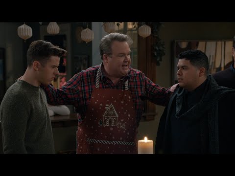 Cam Dispenses Some Farm Justice - Modern Family