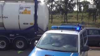 2 Tote Horror Crash auf A40 LKW rast in Stau