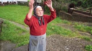 Мълния подпали комин на къща в кв. Каптажа и унищожи уредите на няколко семейства