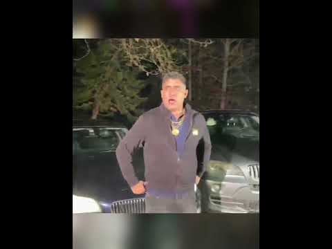 PUMBA SNEAKS INTO THE VIDEO 😂 #markush #streams #clips