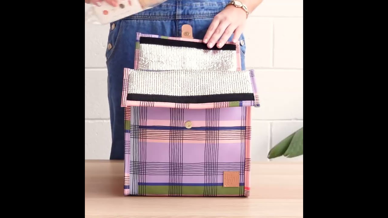 How to pack our lunch satchels - The Somewhere Co