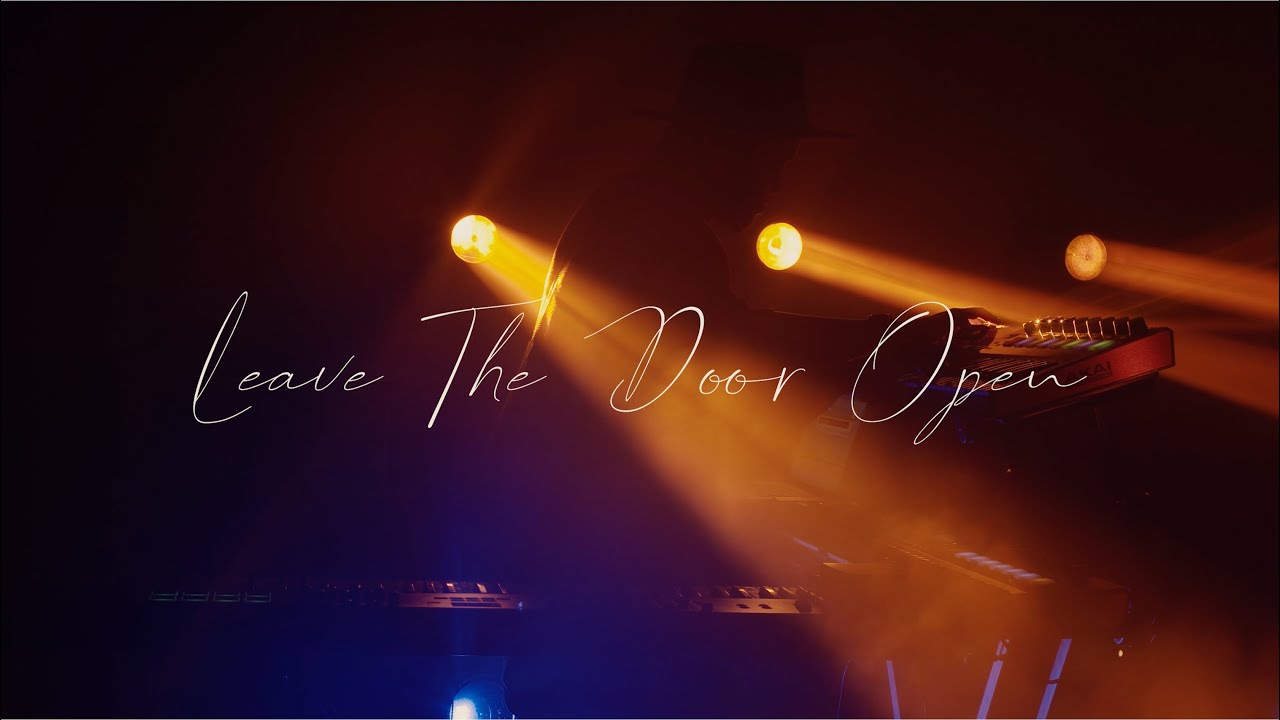 Leave The Door Open – Jessica Sanchez