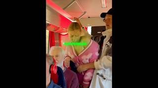 Download lagu Stranger Saves Young Girl Being Stalked On A Bus ❤️‍🩹 mp3