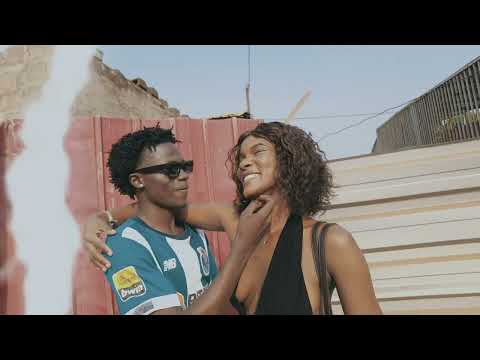 Medina Fox, Queen Dinorath e Eugeri- É Love (Vídeo Oficial)