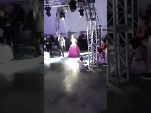 Melhor valsa entre pai e filha!!!