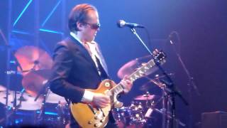 Joe Bonamassa~Steal Your Heart Away~Bakersfield CA,2011