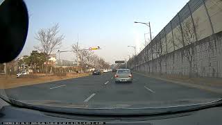 Vueroid D10-F2 FHD 2CH Dashcam ▶ Day-time driving video