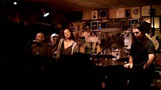 Michael Ruff Take my hand, daughter and Lesley