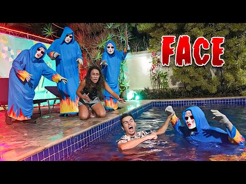 O FACE NOS ATACOU DENTRO DA PISCINA! ABSURDO TOTAL!