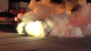 preview picture of video 'LS1 Camaro SS Burnout @ Hooters'