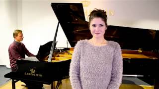 AVE MARIA (Franz Schubert) sung by Freya Casey