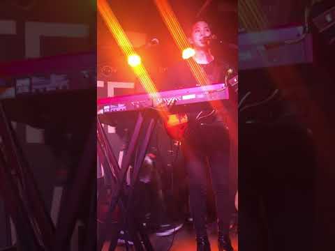 191127 The Rose, Manchester - Thinking out loud