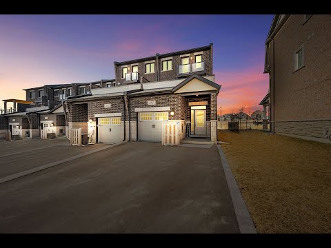 281 Kleinburg Summit Way, Kleinburg