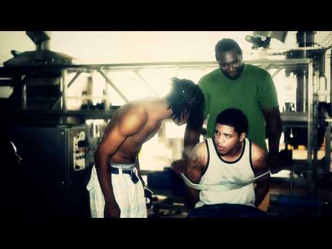 Blingking ft Skypoy - Fuck énemiz EKWSVIDéO (June 2012).mp4