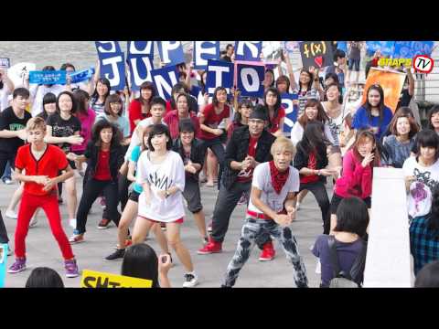 [KSnaps TV] SMTown Singapore Flash Mob