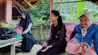 Download lagu LUAR BIASA !! Aktivitas Sore Di Kampung Yang Tenang, Indah Alam Desanya, Suasana Pedesaan Jawa Barat mp3