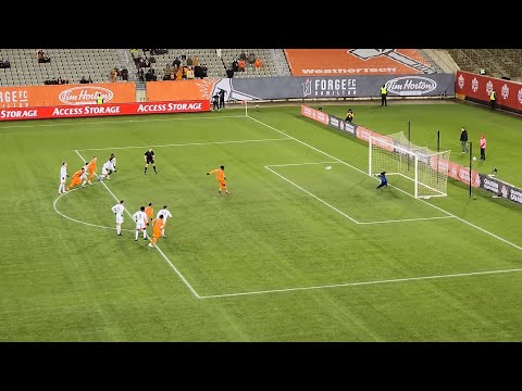 Woobens Pacius penalty kick goal against FC Laval