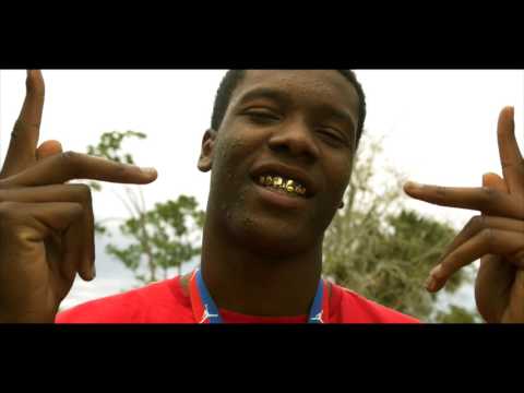 Soup N Wigg ft  Teezy -  Ain't all good (Official Video)