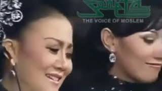 Download lagu SENANDUNG RINDU Rhoma Irama & Nur Halimah mp3