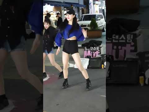 190414 #댄스팀무토 #Müt #무토 #무토서영 #솔로(제니) #SOLO(JENNIE) @신촌명물거리파리바게뜨앞무토버스킹