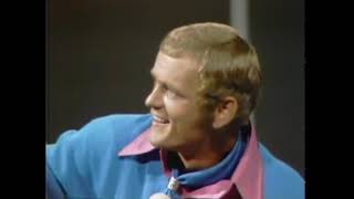 Jerry Reed - 'Hallelujah I Love Her So' &amp; 'Mountain Dew'