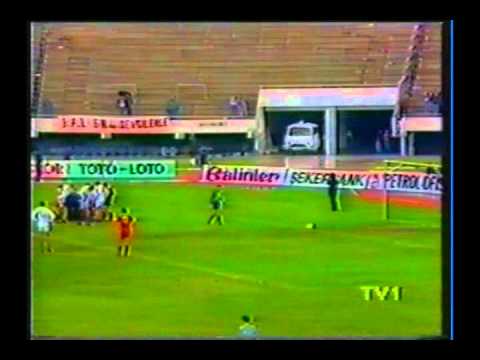 1987 (December 16) Turkey 2-Yugoslavia 3 (EC Qualifier).avi
