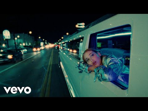 Hatchie - Quicksand (Official Video)