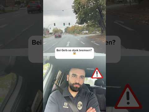 Vollbremsung bei hoher Geschwindigkeit! 😱🚨 #fahrlehrer #shorts #ampel #fahrstunde #fahrschule