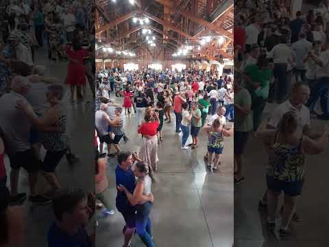 #shotrs #baile #dancarinos. No clube dos idosos de Salgado Filho no Paraná.Brasil