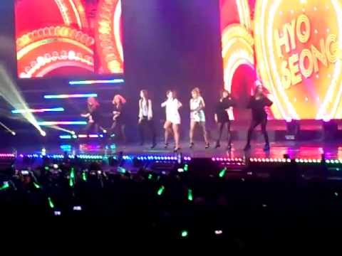 Secret - Love Is Move B.A.P Showcase 120128