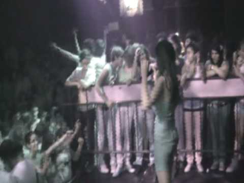 OFFIR MALOL feat. SIVAN live @ TLV from the premiere to the album "And I Move On" 12.8.09