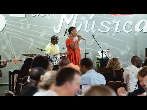 Ineida Moniz-Praia Maria -Composição Dany Carvalho