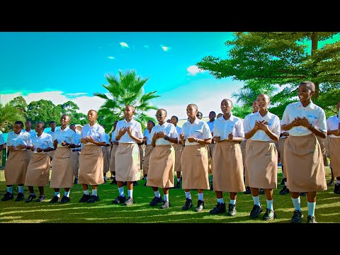 Asubiriza Igihe by Leandre UKWISHAKA, perfomed by Chorale Ineza Ya Nyagasani ESc Byimana