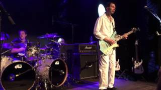 Paul Gilbert: ''Everybody Use Your Goddamn Turn Signal'' Live
