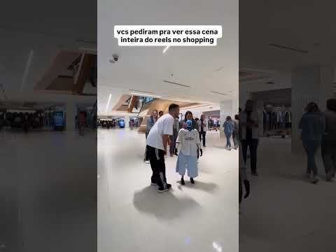 THE HUMANOID WANTED AN ICE CREAM CONE 😂 #lucasrangel #humanoid #robot