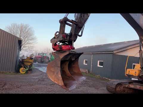 Video: Volvo EC 2500 gravemaskine 1