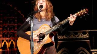 Ani DiFranco - Do Re Me (Woody Guthrie) (Union Chapel, London, 10/01/2012)