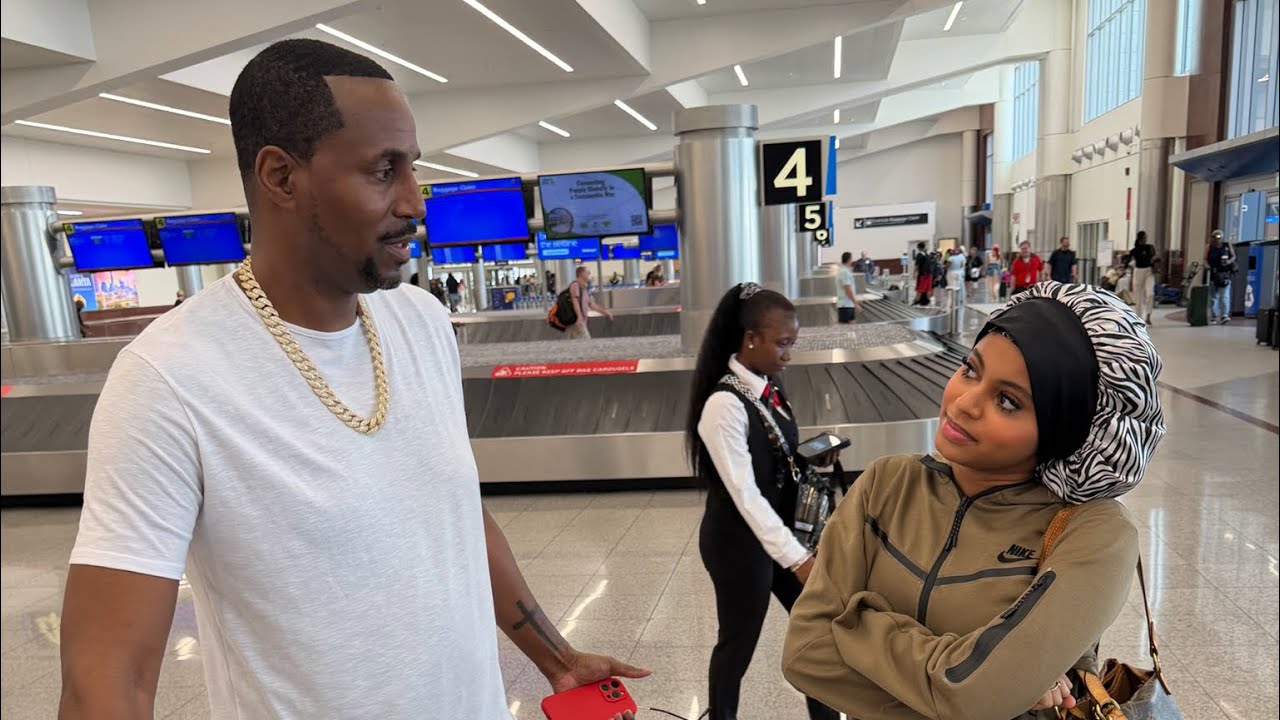 Mariah gets put in her place by her Dad when he shows up to the airport