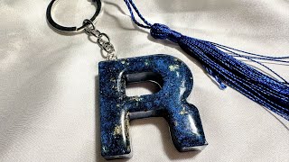 Mixing Mica Powders to Create the Perfect Navy Blue Resin Keychain/Step by Step Guide for Beginners