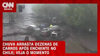Vídeo: Veja o momento em que enchente no Chile arrasta dezenas de carros nas ruas de Santiago | CNN BRASIL