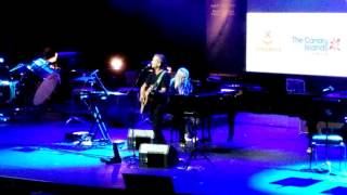 Chris Hadfield & Rick Wakeman playing Bowie's Space Oddity live at STARMUS