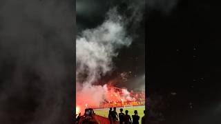 Download lagu AKSI FLARE ULTRAS BCS MATCH PSS SLEMAN VS PERSIJA #psssleman #persija #jakmania #brigatacurvasud mp3