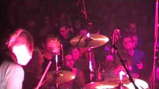 "close to distance" : guts pie earshot live feat. anneke so36
